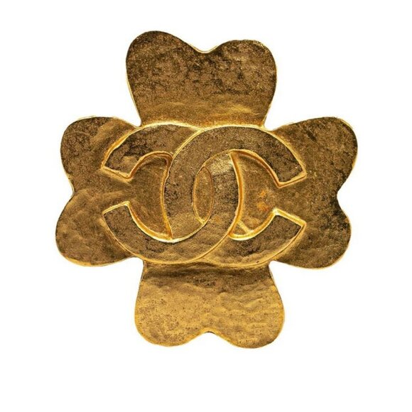 CHANEL CC Logo Clover Brooch Gold Tone Pin 95P Auth w/Box D-222-6 - Picture 1 of 4